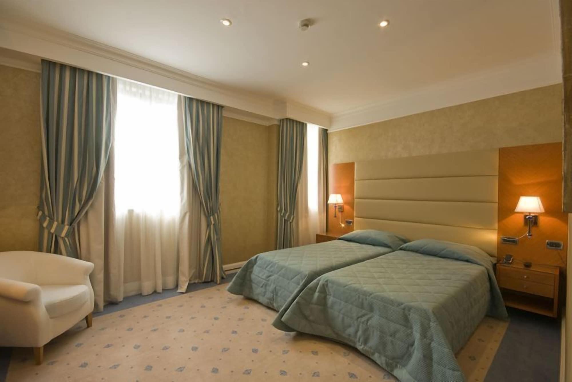 Hotel Perusia Перуджа Экстерьер фото