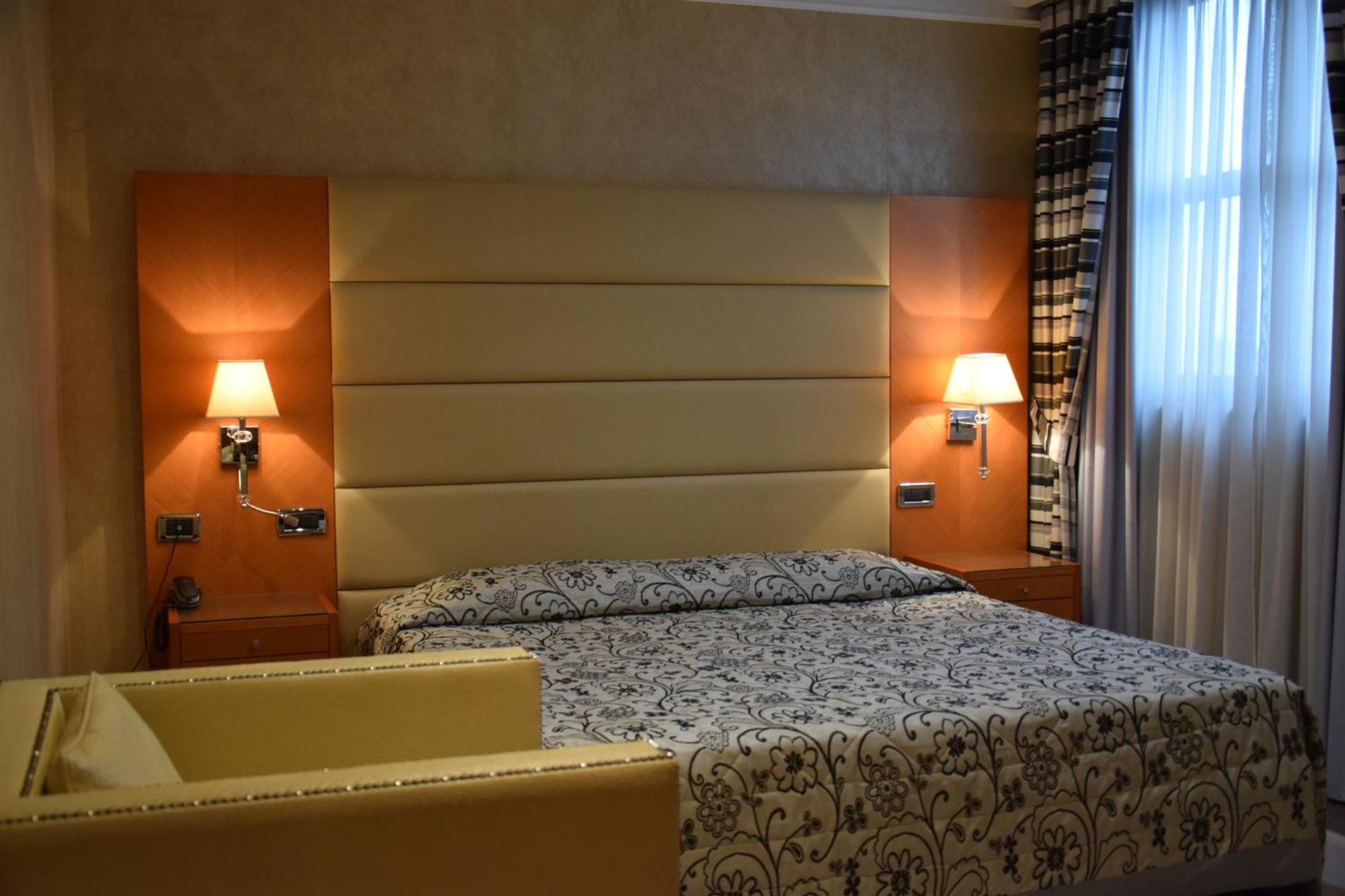 Hotel Perusia Перуджа Экстерьер фото